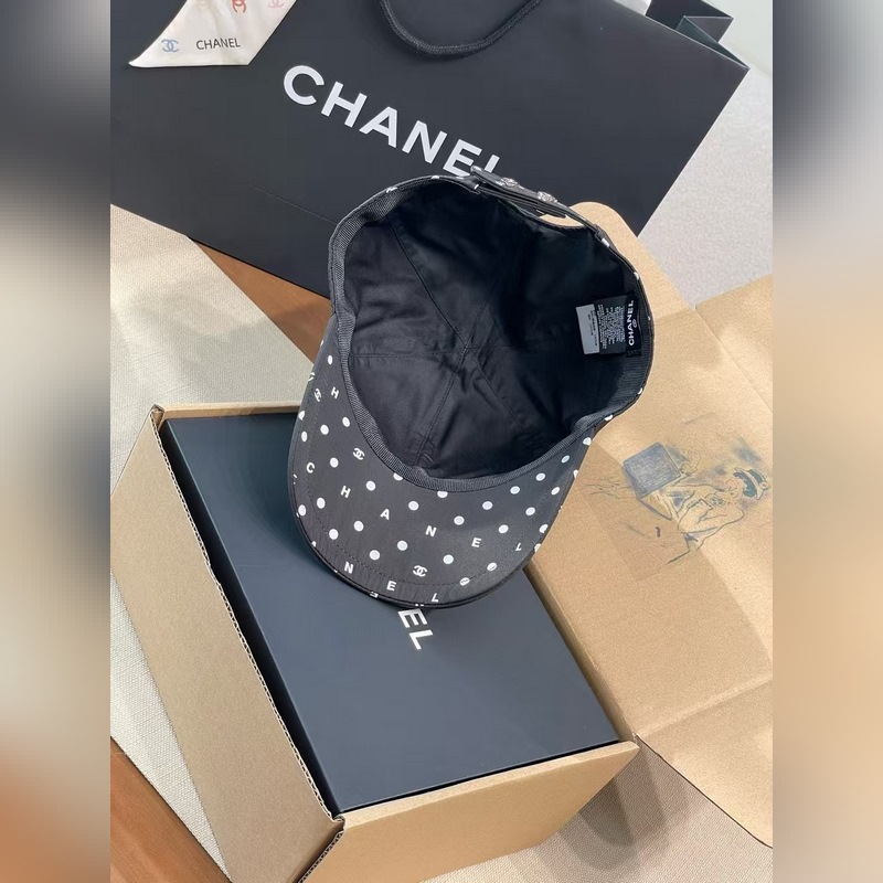 [升級版]香奈兒 chanel這款波點棒球帽簡直是時尚圈的王炸單品！經典黑白配色