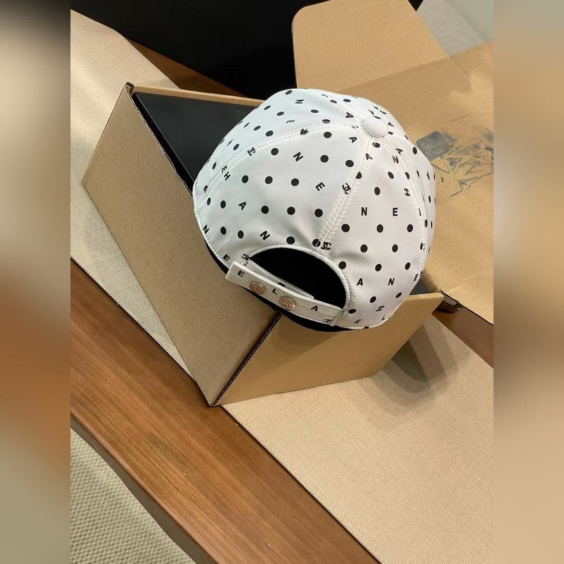 [升級版]香奈兒 chanel這款波點棒球帽簡直是時尚圈的王炸單品！經典黑白配色