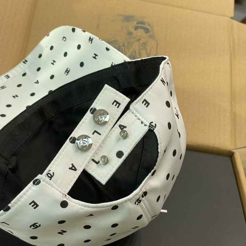 [升級版]香奈兒 chanel這款波點棒球帽簡直是時尚圈的王炸單品！經典黑白配色