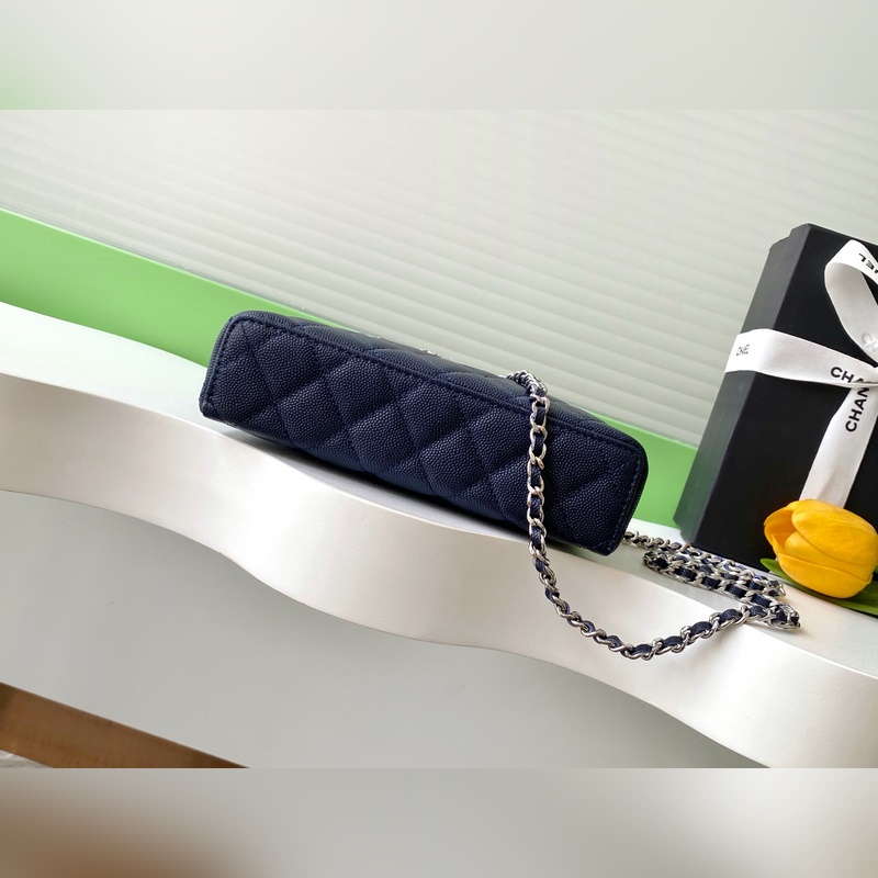 25B星星Lp 這次的銀扣星星logo設計太喜歡啦 帶點小水鑽超級精緻 黑銀配色