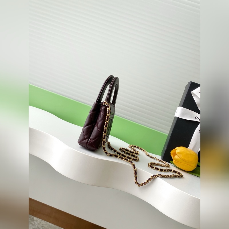 25B Kelly手柄包 迷你款羊皮 時尚是一個輪回，大熱門中古kelly被Ch