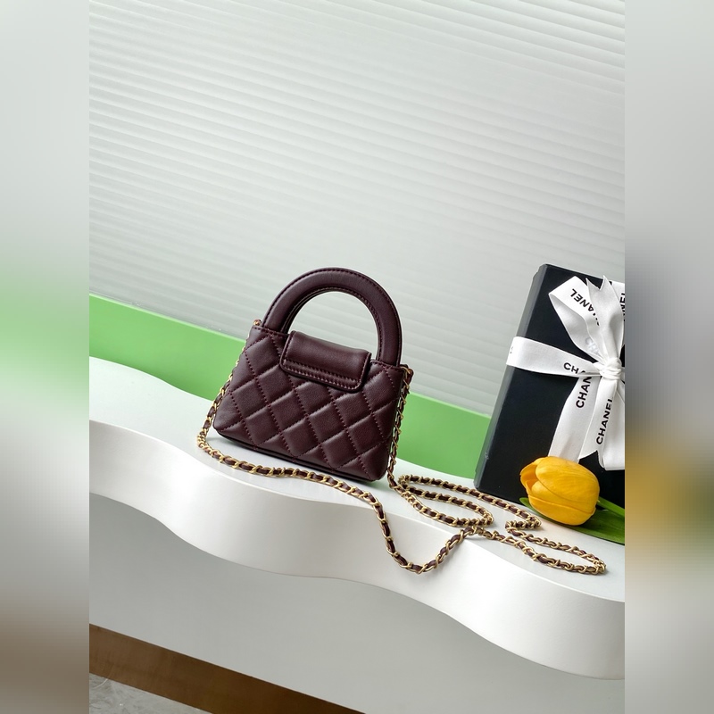 25B Kelly手柄包 迷你款羊皮 時尚是一個輪回，大熱門中古kelly被Ch