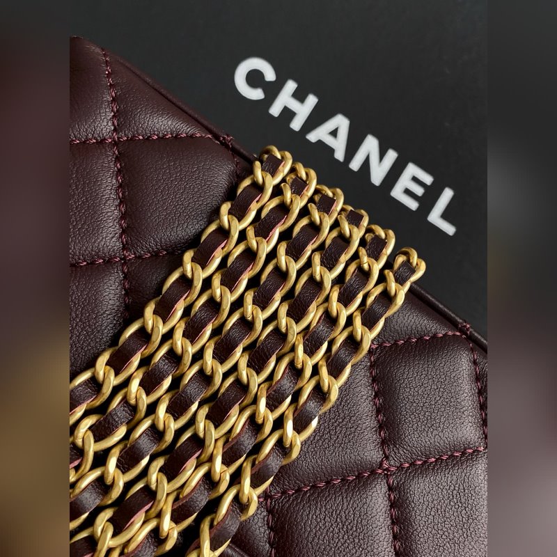 25B Kelly手柄包 迷你款羊皮 時尚是一個輪回，大熱門中古kelly被Ch