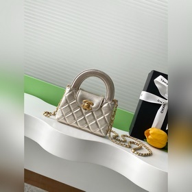 25B Kelly手柄包 迷你款羊皮 時尚是一個輪回，大熱門中古kelly被Ch