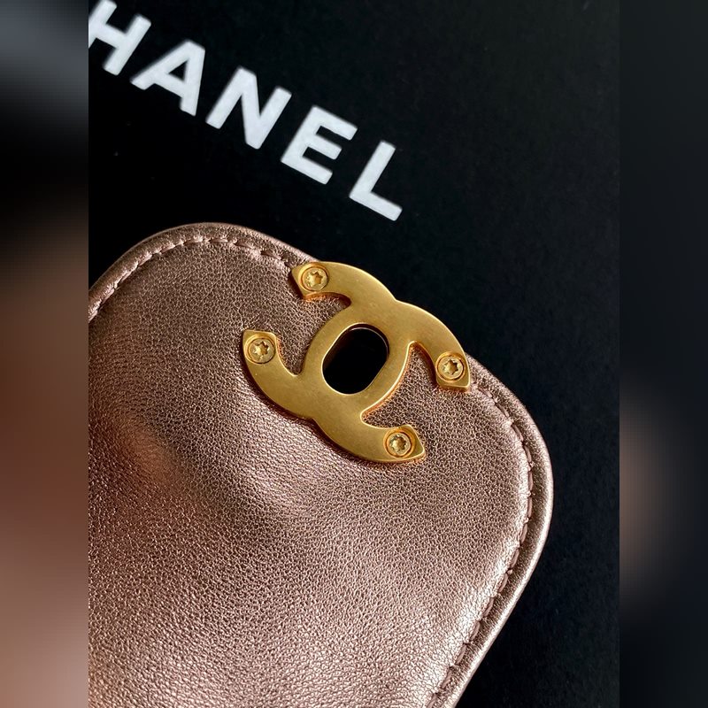 25B Kelly手柄包 迷你款羊皮 時尚是一個輪回，大熱門中古kelly被Ch