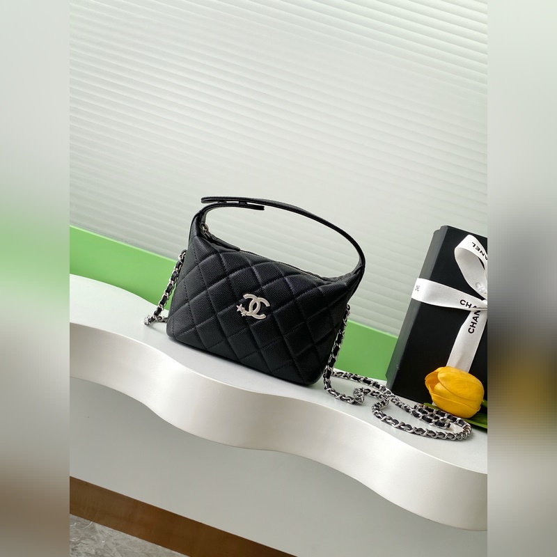 25C 飯盒包雙C帶五角星 19真的被召回了！沒見著6 飯盒挺好看的 如果之前沒