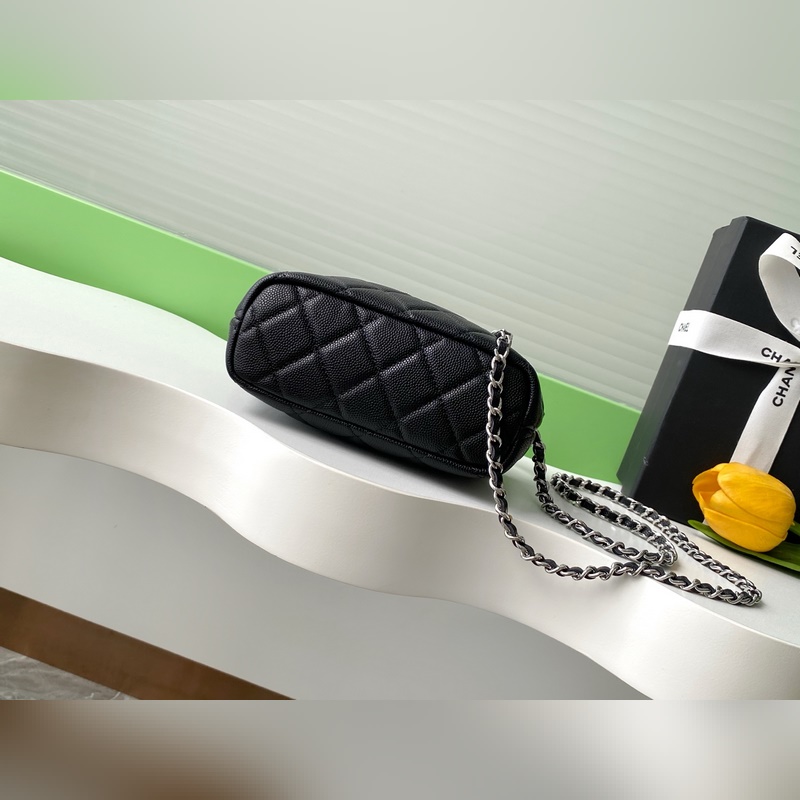 25C 飯盒包雙C帶五角星 19真的被召回了！沒見著6 飯盒挺好看的 如果之前沒