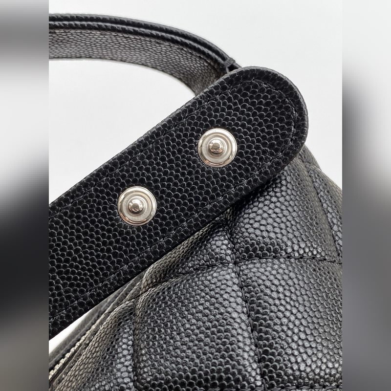 25C 飯盒包雙C帶五角星 19真的被召回了！沒見著6 飯盒挺好看的 如果之前沒