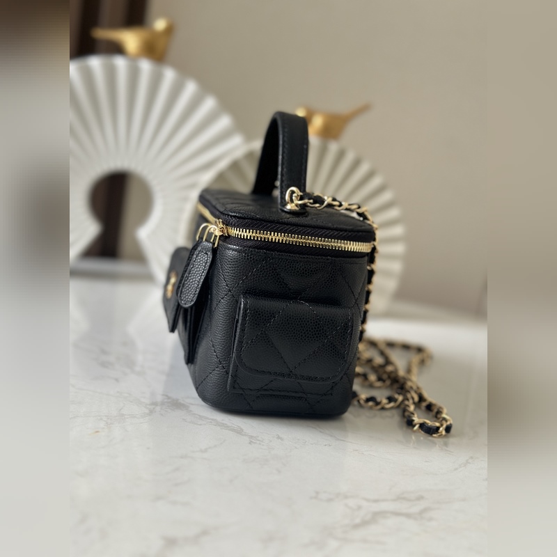 新出 23k新品口袋盒子包 chan11每季都會出盒子包，23k秋冬出的這款特別