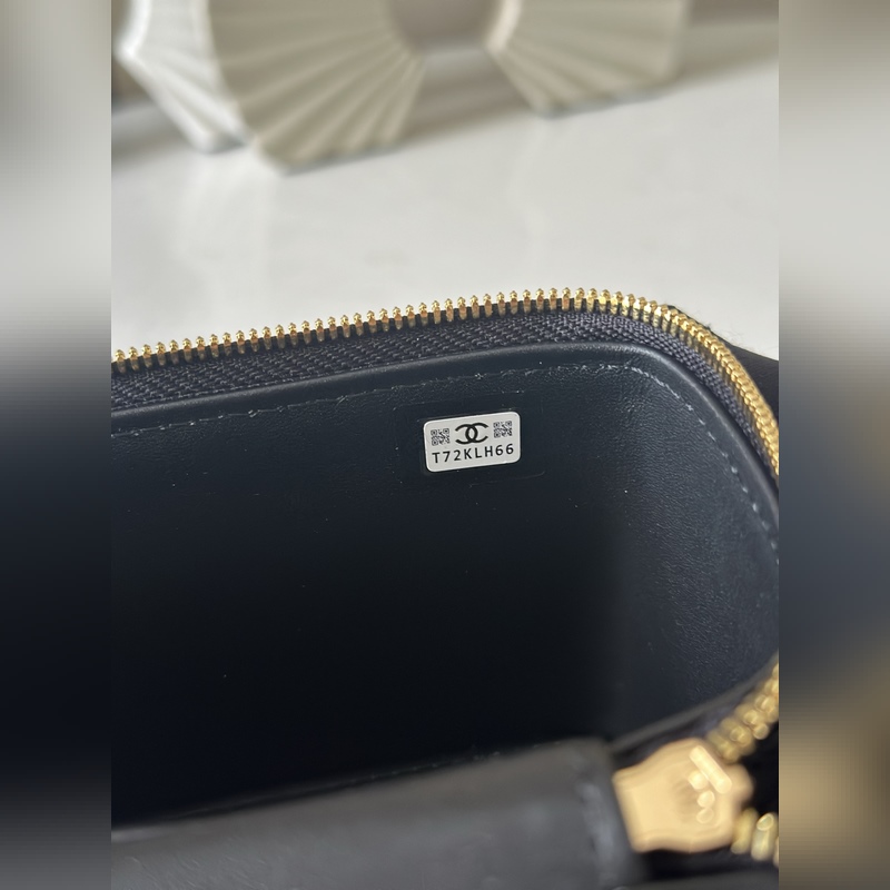 新出 23k新品口袋盒子包 chan11每季都會出盒子包，23k秋冬出的這款特別