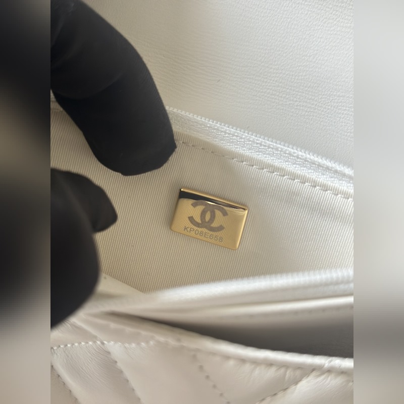 琺瑯扣 最新woc	Chanel25夏預告系列黑白色鍊條 錢包，容量空間剛剛好實