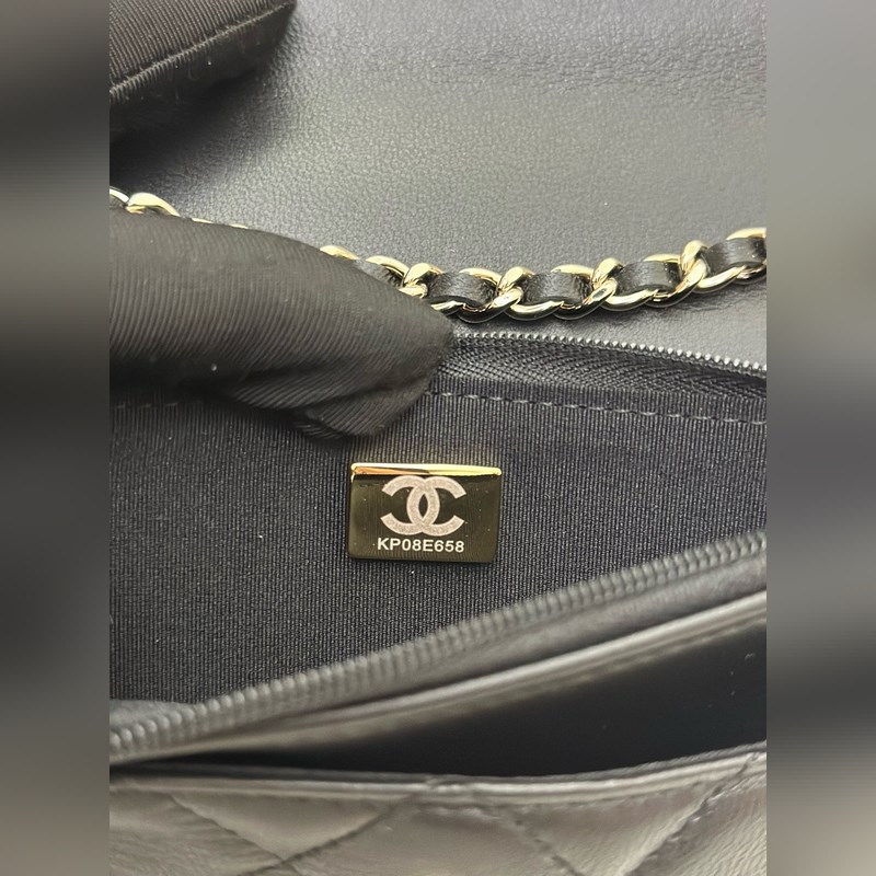 琺瑯扣 最新woc	Chanel25夏預告系列黑白色鍊條 錢包，容量空間剛剛好實