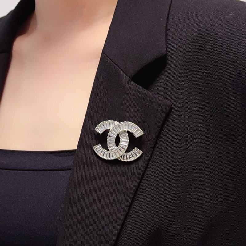 [原單對(duì)版] (配全套包裝) CHANELFR小香 最新款高版本銀色滿鑽香奈兒胸