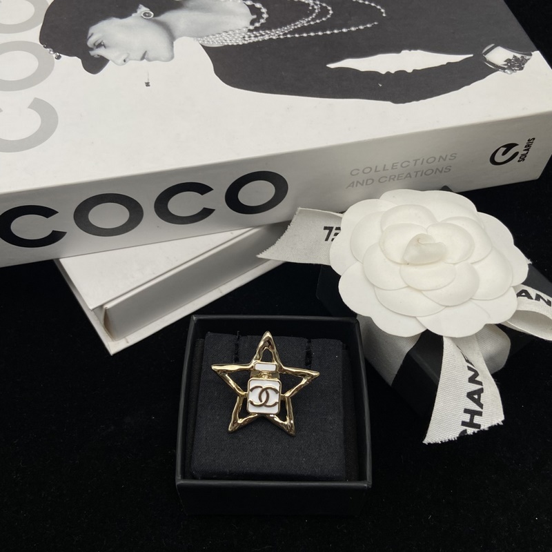 Chanel  香奈兒星星香水瓶胸針 小小很精緻 鏤空星星 香水瓶 實物超級精
