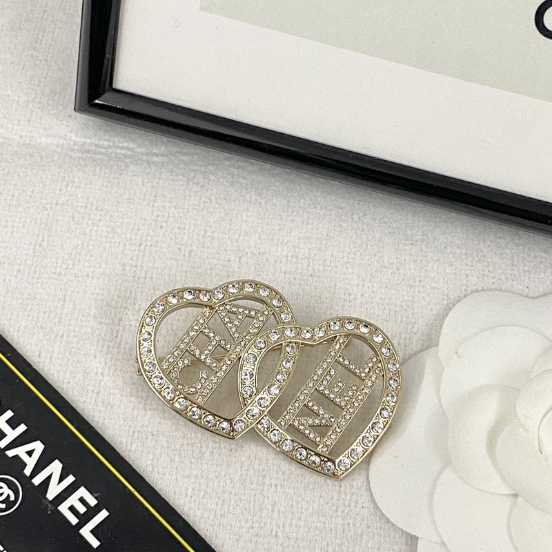 香奈兒胸針熱銷款 爆上新 一緻zp CHAN 23 滿鑽雙愛心字母胸針 雙愛心