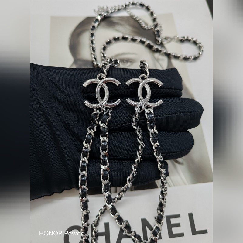 Chanel  新款 香奈兒25p穿皮丹甯牛仔黑皮銀色 雙層鍊條 毛衣鍊 腰鍊