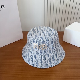 迪奧漁夫帽 休閑百搭款 飽滿立體高顱頂 帽型正點 弧度流暢線條自然 神奇改善臉型