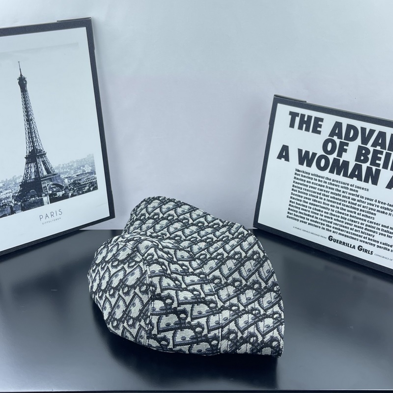 Dior迪奧新款原單字母漁夫帽 輕盈透氣，時尚百搭。