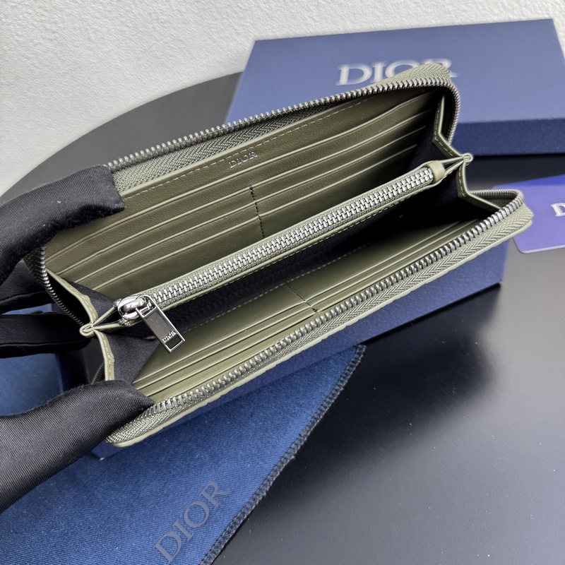 (市場最高版本 歡迎對比) 這款長款拉鍊式錢包低調而不失優雅氣質。原單材料精心制