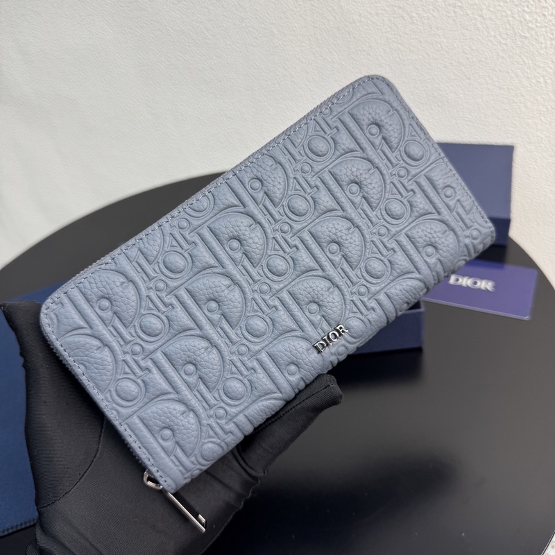 (市場最高版本 歡迎對比) 這款長款拉鍊式錢包低調(diào)而不失優(yōu)雅氣質(zhì)。原單材料精心制