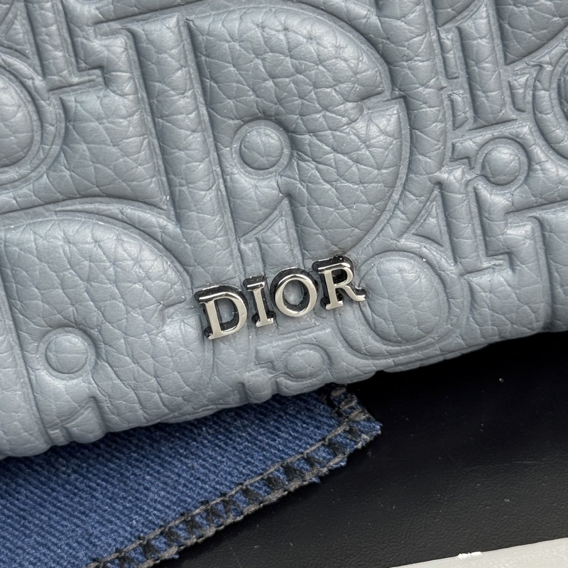 (市場最高版本 歡迎對比) 這款長款拉鍊式錢包低調(diào)而不失優(yōu)雅氣質(zhì)。原單材料精心制