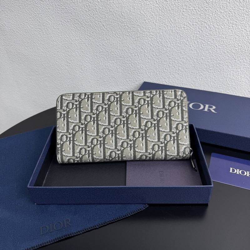 (市場最高版本 歡迎對比) 這款長款拉鍊式錢包低調而不失優雅氣質。原單材料精心制