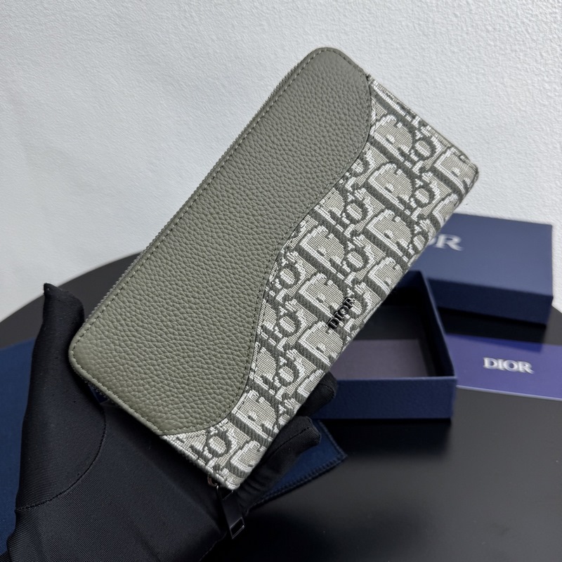 (市場最高版本 歡迎對比) 這款長款拉鍊式錢包低調而不失優雅氣質。原單材料精心制