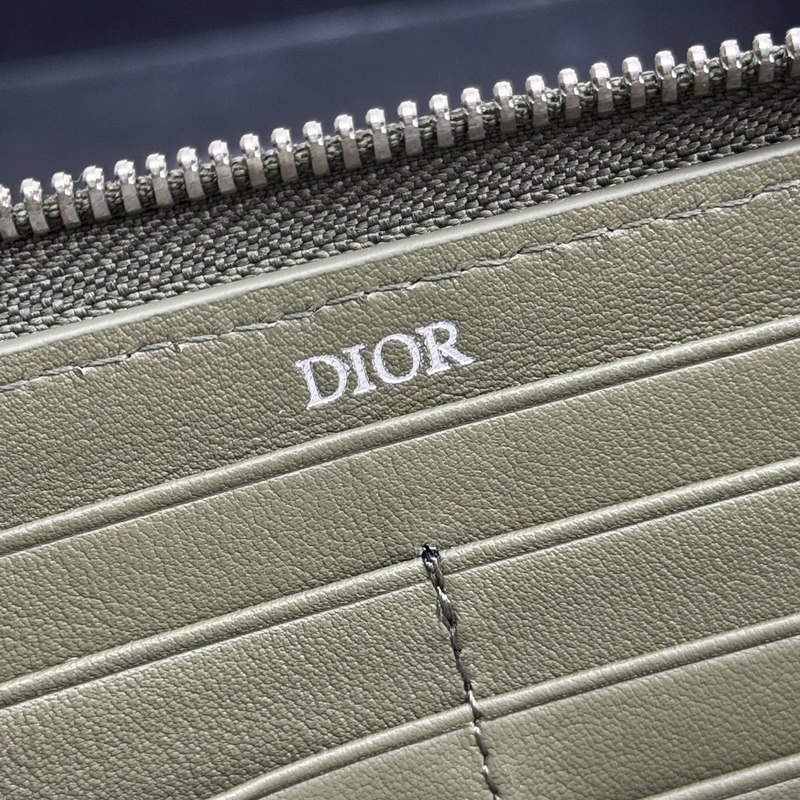 (市場最高版本 歡迎對比) 這款長款拉鍊式錢包低調而不失優雅氣質。原單材料精心制