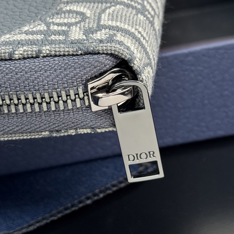 (市場最高版本 歡迎對比) 這款長款拉鍊式錢包低調而不失優雅氣質。原單材料精心制