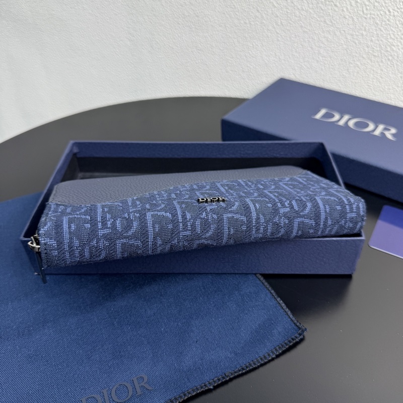 (市場最高版本 歡迎對比) 這款長款拉鍊式錢包低調而不失優雅氣質。原單材料精心制