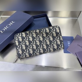 (市場最高版本 歡迎對比) 這款長款拉鍊式錢包低調而不失優雅氣質。原單材料精心制