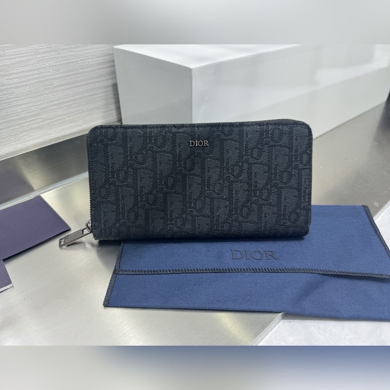 (市場最高版本 歡迎對比) 這款長款拉鍊式錢包低調而不失優雅氣質。原單材料精心制