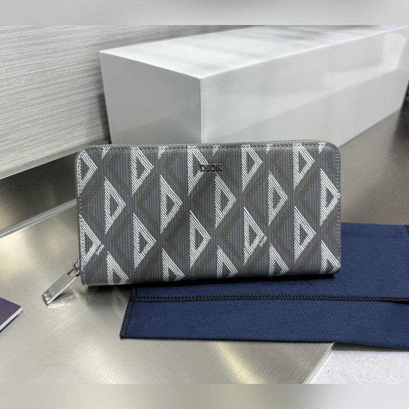 (市場最高版本 歡迎對比) 這款長款拉鍊式錢包低調而不失優雅氣質。原單材料精心制