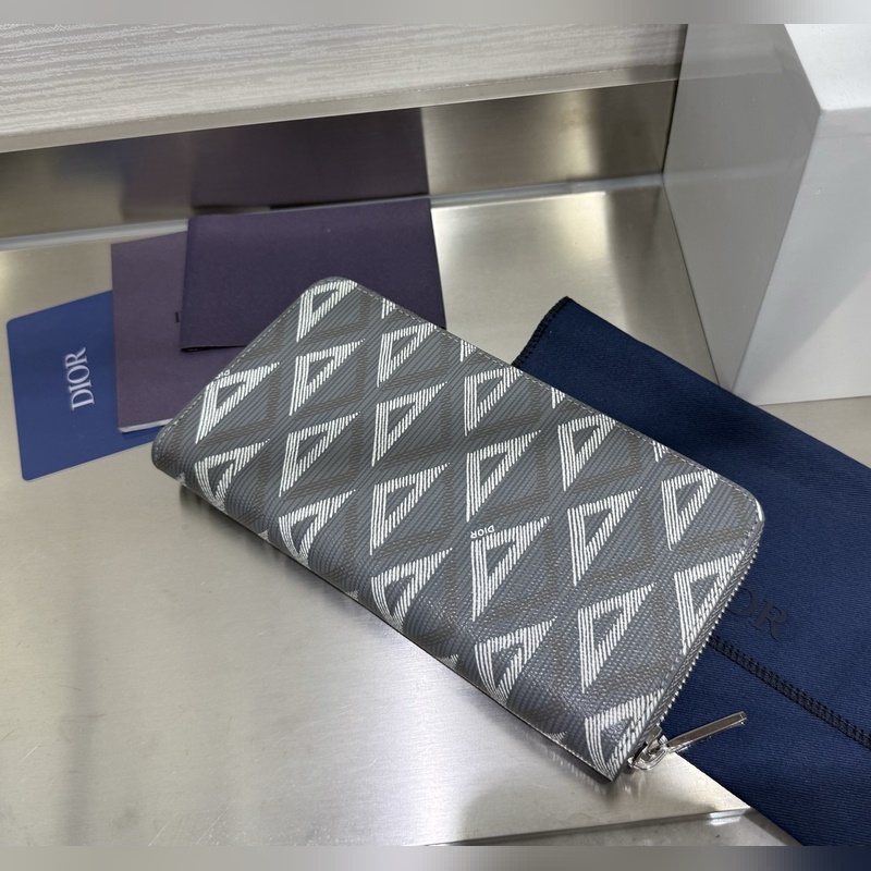 (市場最高版本 歡迎對比) 這款長款拉鍊式錢包低調而不失優雅氣質。原單材料精心制