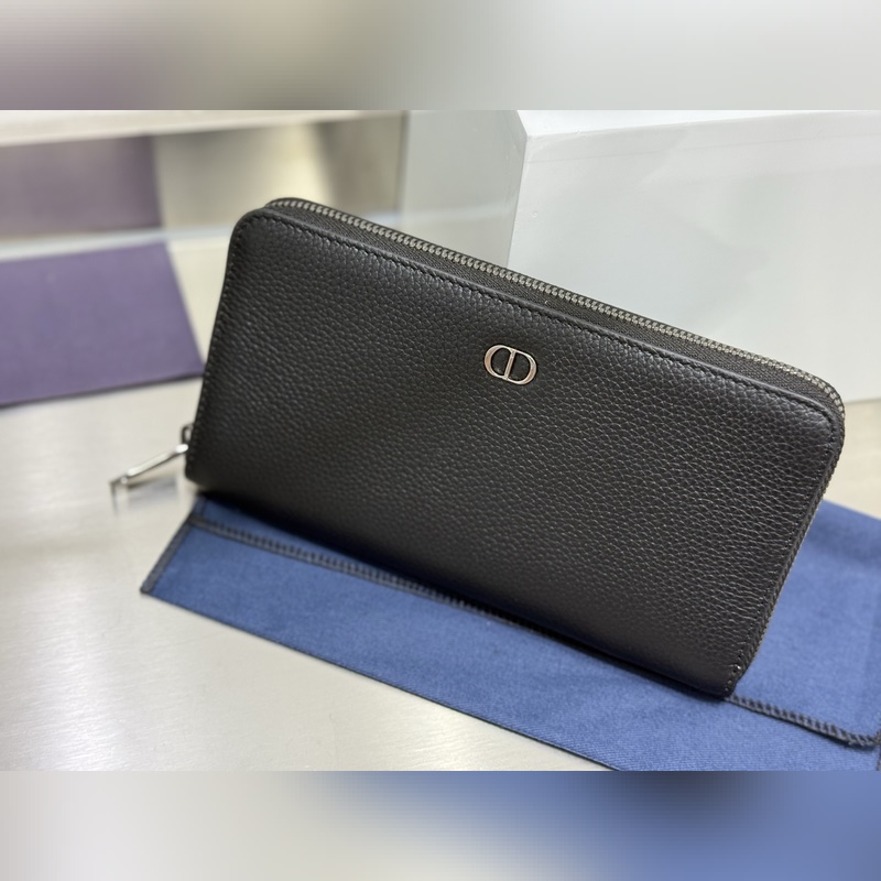 (市場最高版本 歡迎對比)這款長款拉鍊式錢包低調而不失優雅氣質。原單材料精心制作