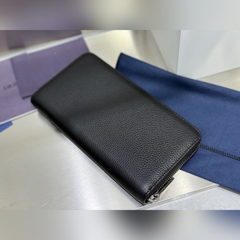 (市場最高版本 歡迎對比)這款長款拉鍊式錢包低調而不失優雅氣質。原單材料精心制作