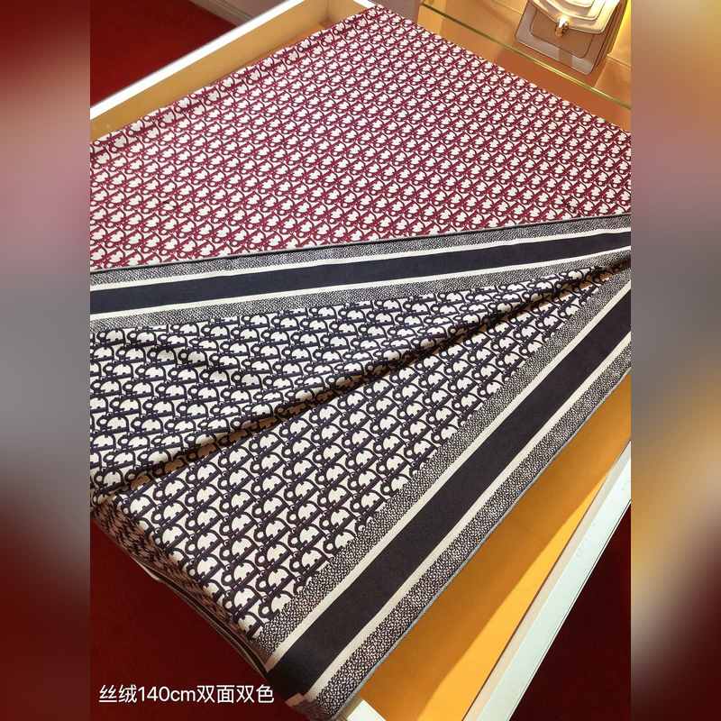 RDO2531 雙面異色 140x140cm 70%羊絨30%真絲 迪奧