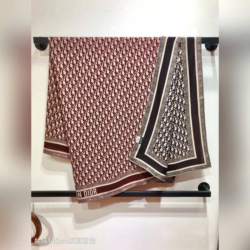 RDO2531 雙面異色 140x140cm 70%羊絨30%真絲 迪奧