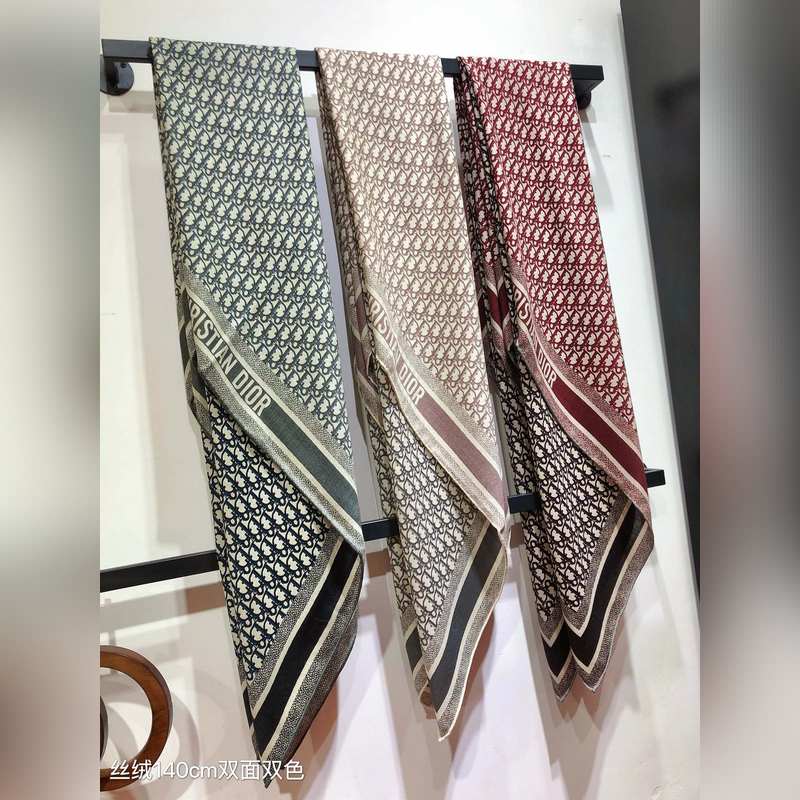 RDO2531 雙面異色 140x140cm 70%羊絨30%真絲 迪奧