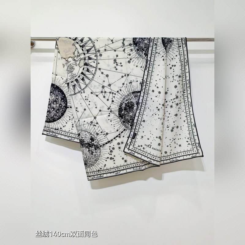 RDO2545 雙面同色 140x140cm 70%羊絨30%真絲 迪奧