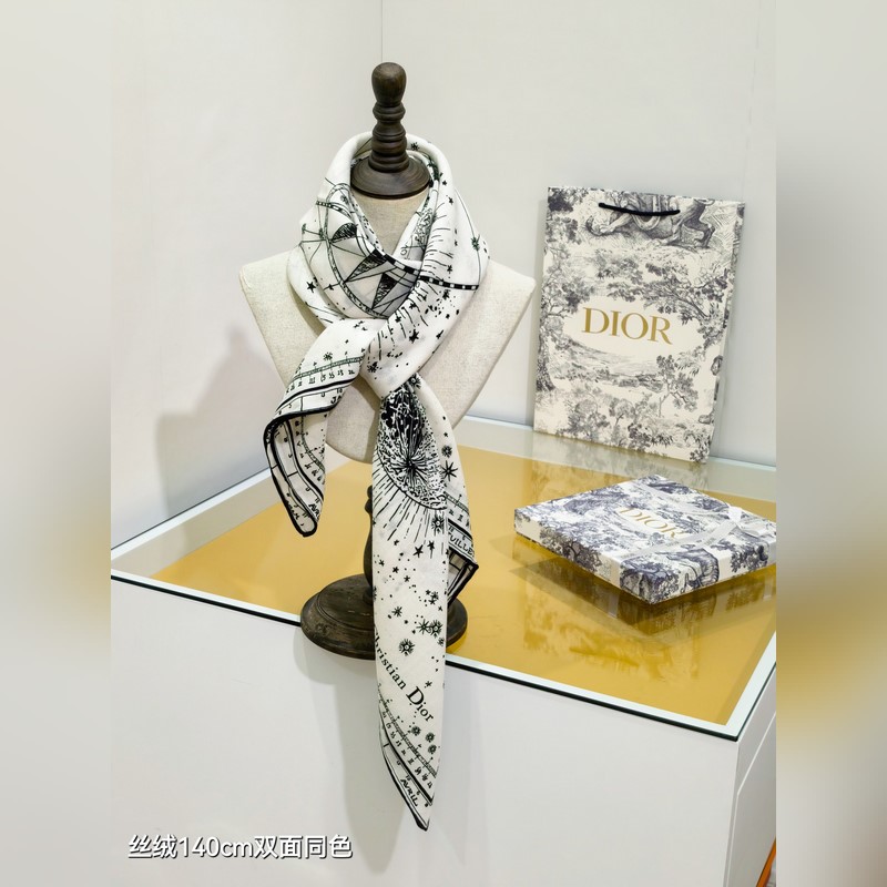 RDO2545 雙面同色 140x140cm 70%羊絨30%真絲 迪奧