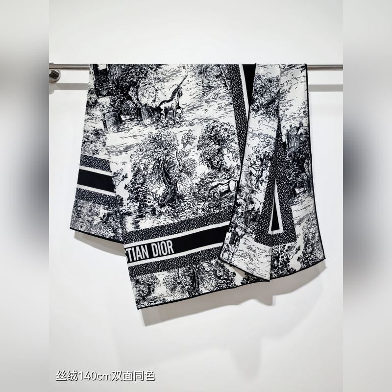 RDO2537 雙面同色 140x140cm 70%羊絨30%真絲 迪奧