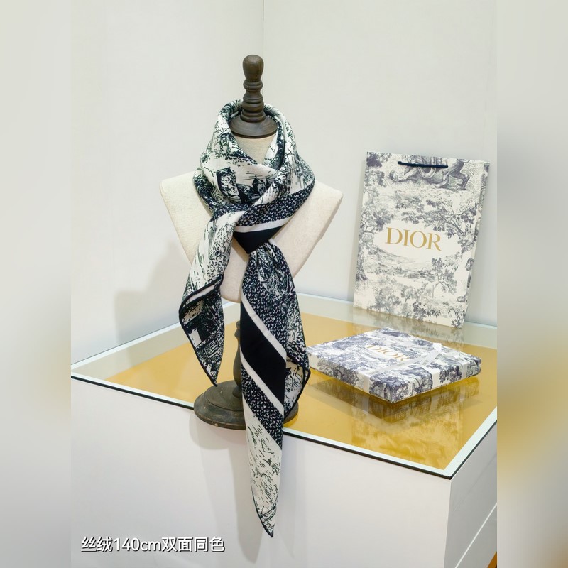 RDO2537 雙面同色 140x140cm 70%羊絨30%真絲 迪奧