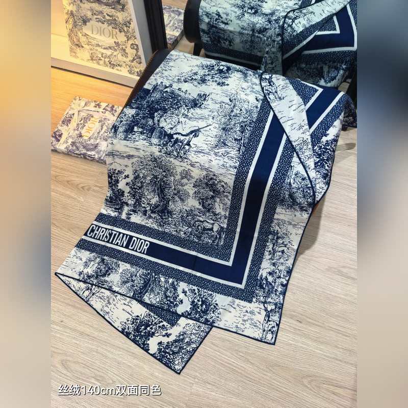 RDO2537 雙面同色 140x140cm 70%羊絨30%真絲 迪奧