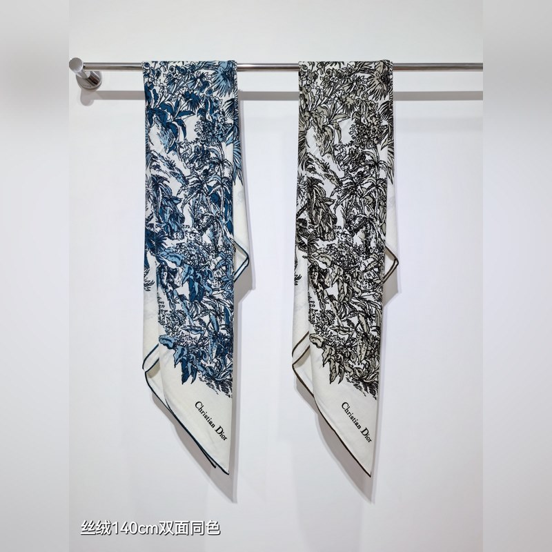 RDO2535 雙面同色 140x140cm 70%羊絨30%真絲 迪奧