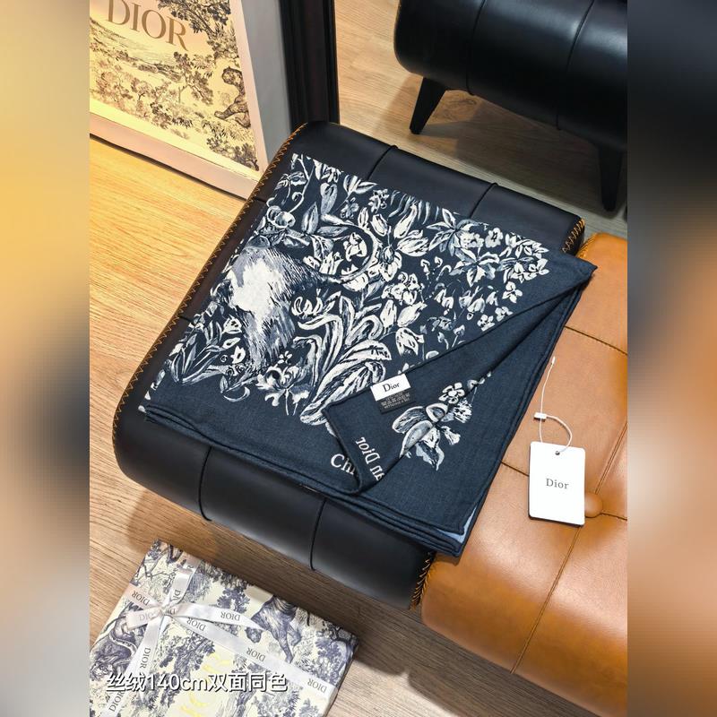 RDO2535 雙面同色 140x140cm 70%羊絨30%真絲 迪奧