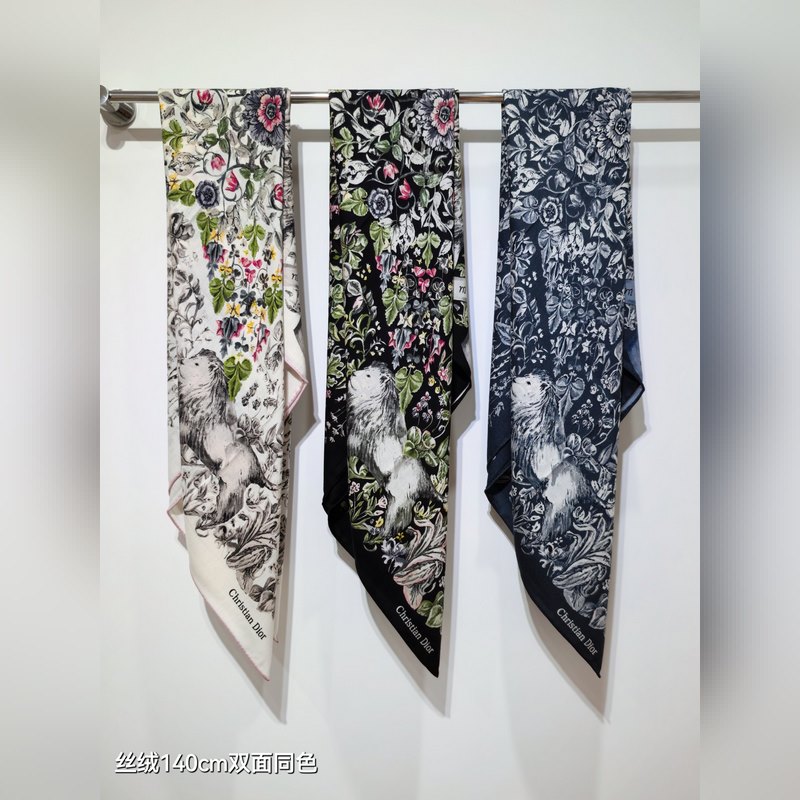 RDO2535 雙面同色 140x140cm 70%羊絨30%真絲 迪奧