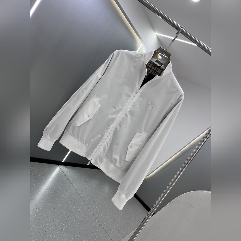 Dior26ss新款夾克，這款短夾克是二零二五秋季男裝系列新品，將Dior經典標