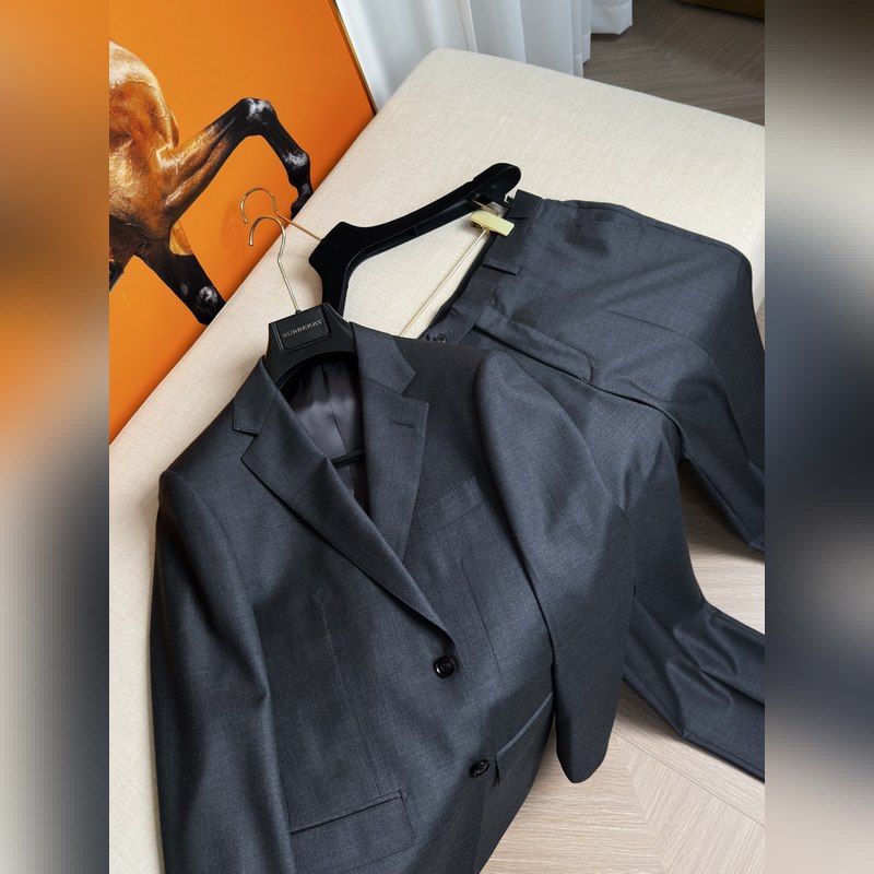 新品！B家經典純羊毛套西平替款 到貨！(不含任何品牌標簽) 高定殿堂級套西! 櫃