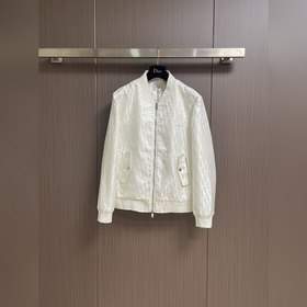 Dior 滿(mǎn)印暗紋提花外套，絎縫提花科技面料 Oblique 印花絎縫效果，這款